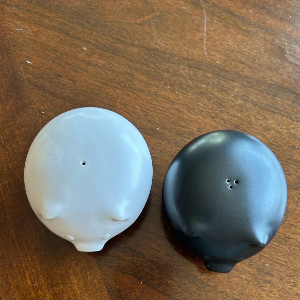 Jonathan Adler Pig Salt and Pepper Shakers